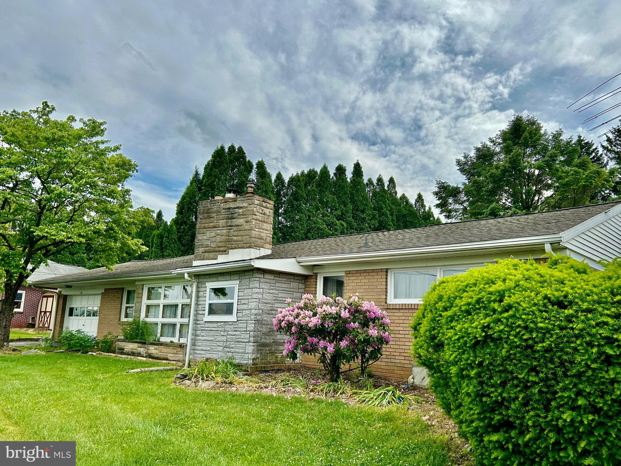 13 Endress Rd