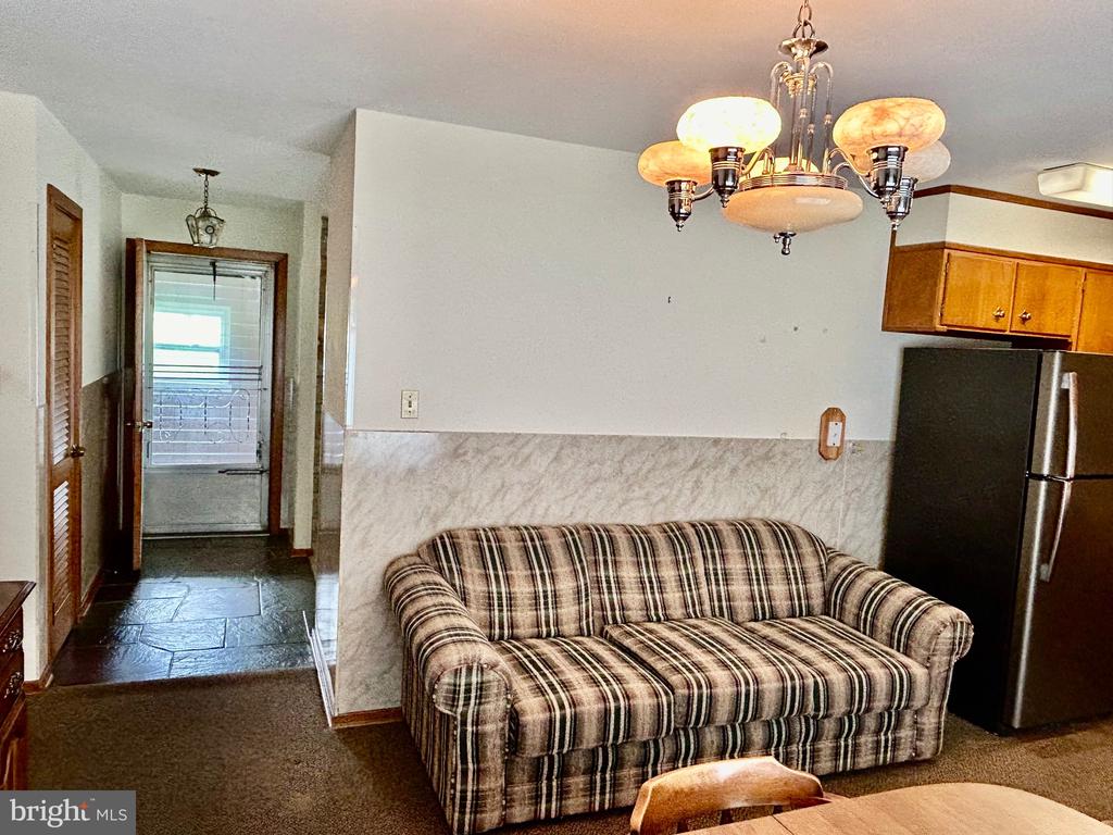 13 Endress Rd