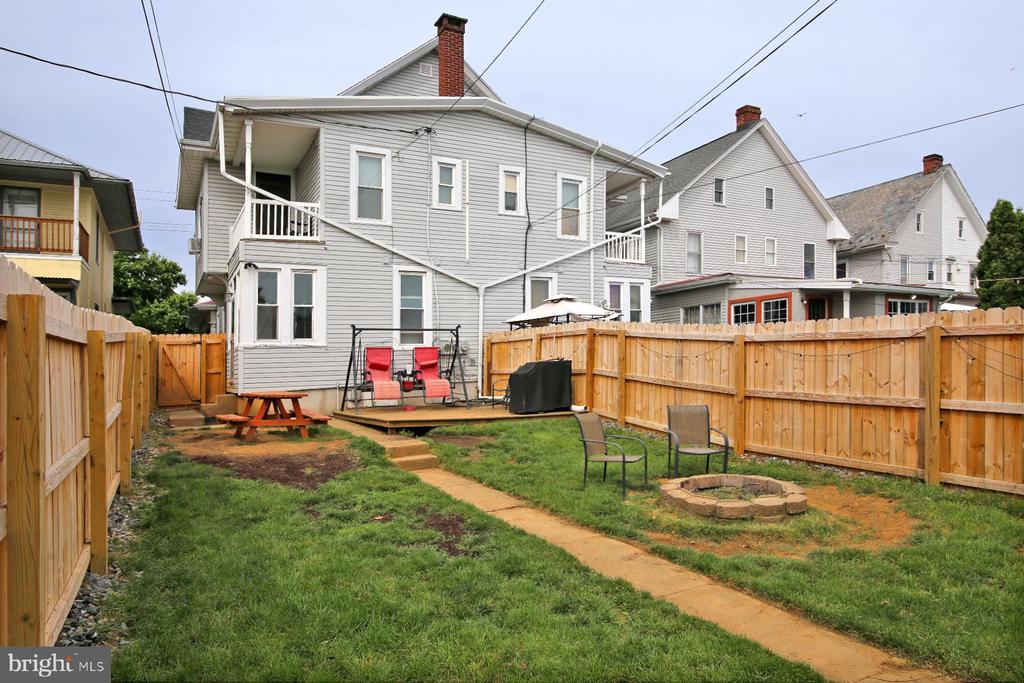 28 N Grant St