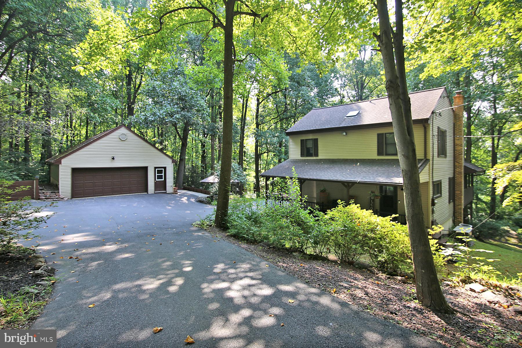 1266 Ash Ln