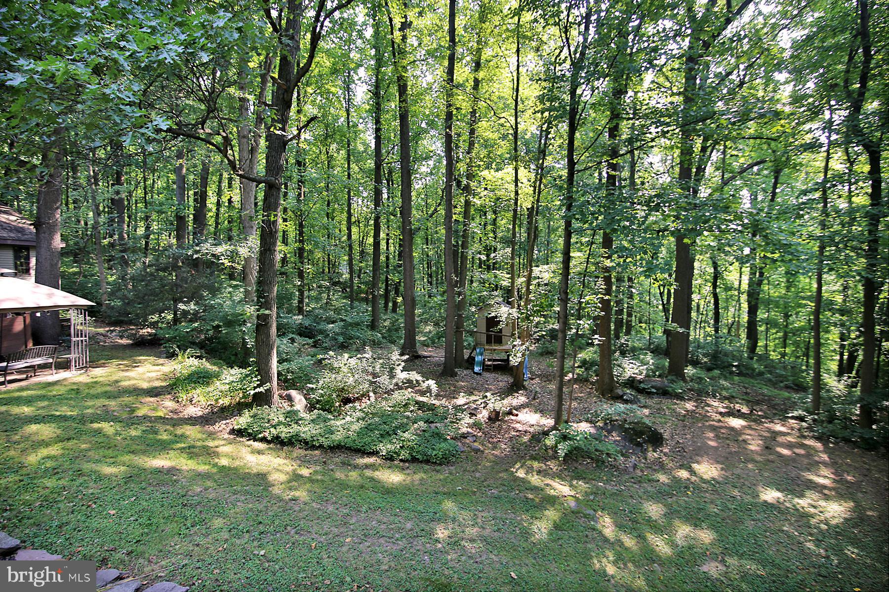 1266 Ash Ln