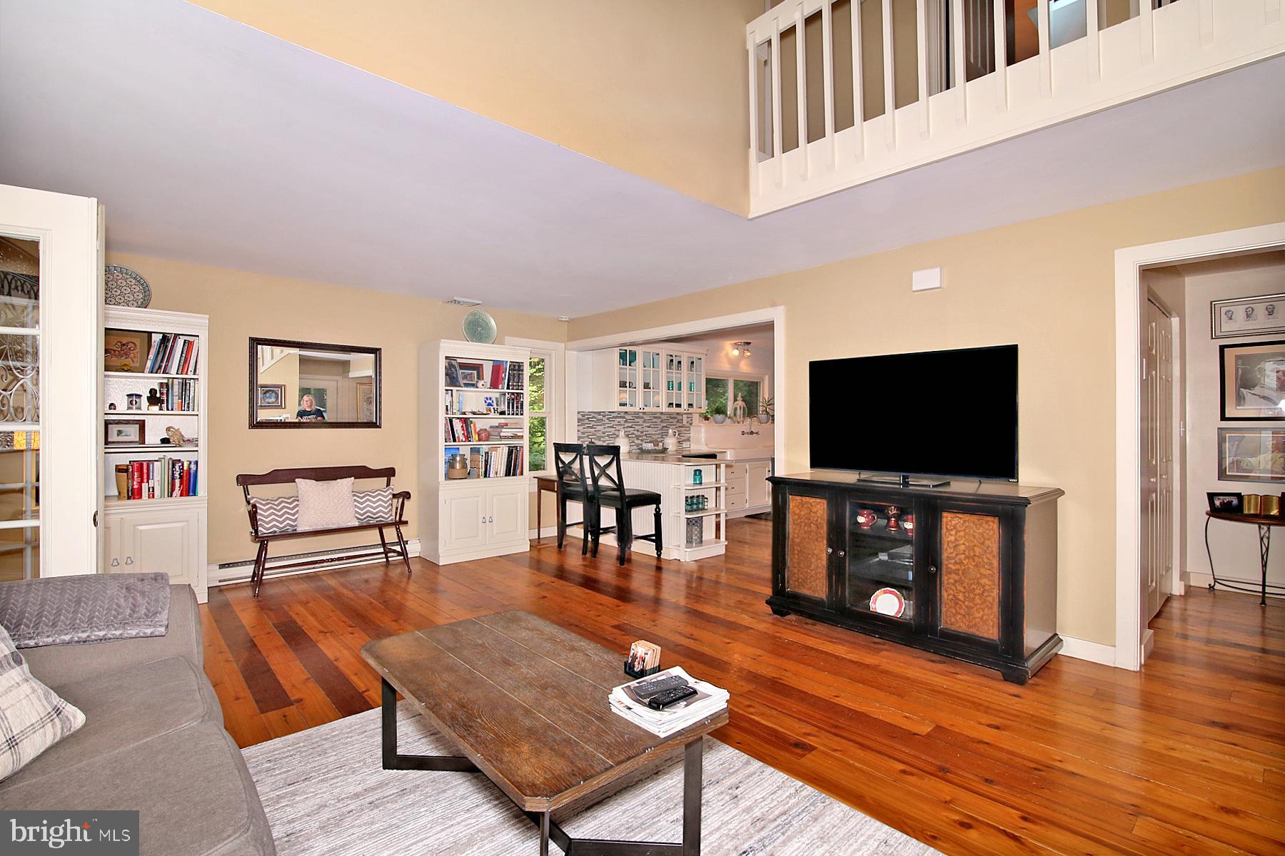 1266 Ash Ln