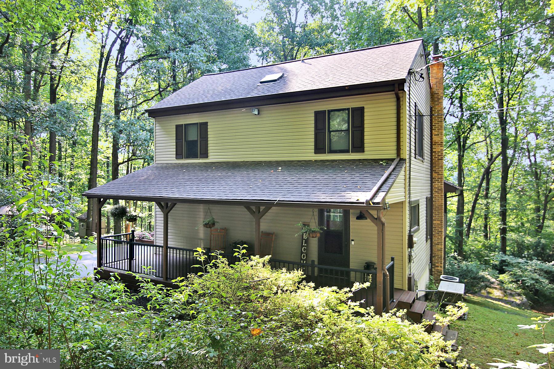 1266 Ash Ln