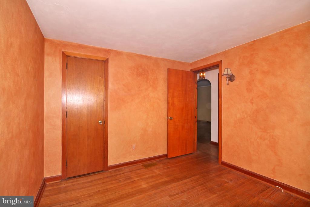 1025 Franklin Ave