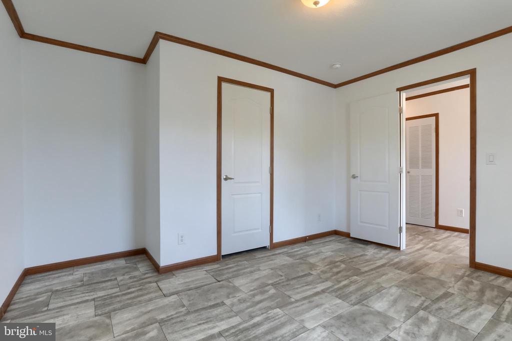 7 David Dr