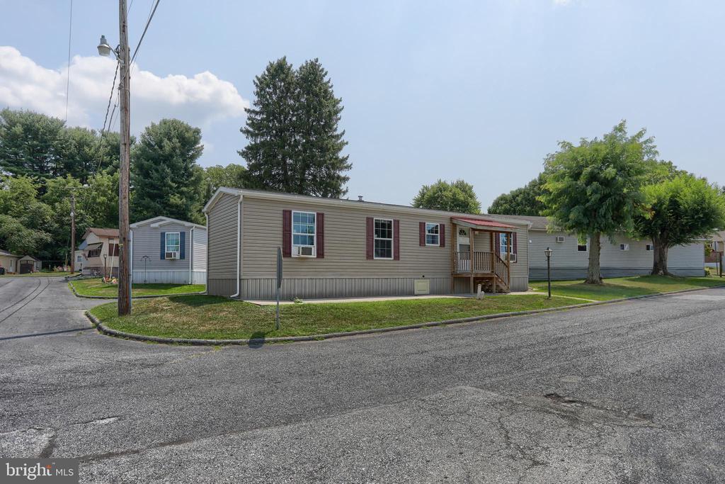 7 David Dr