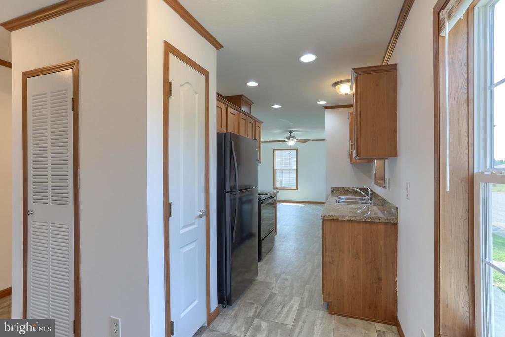 7 David Dr