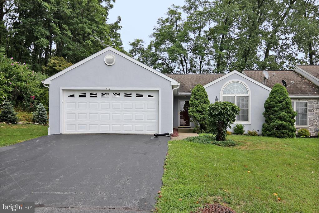 610 Huckleberry Ln