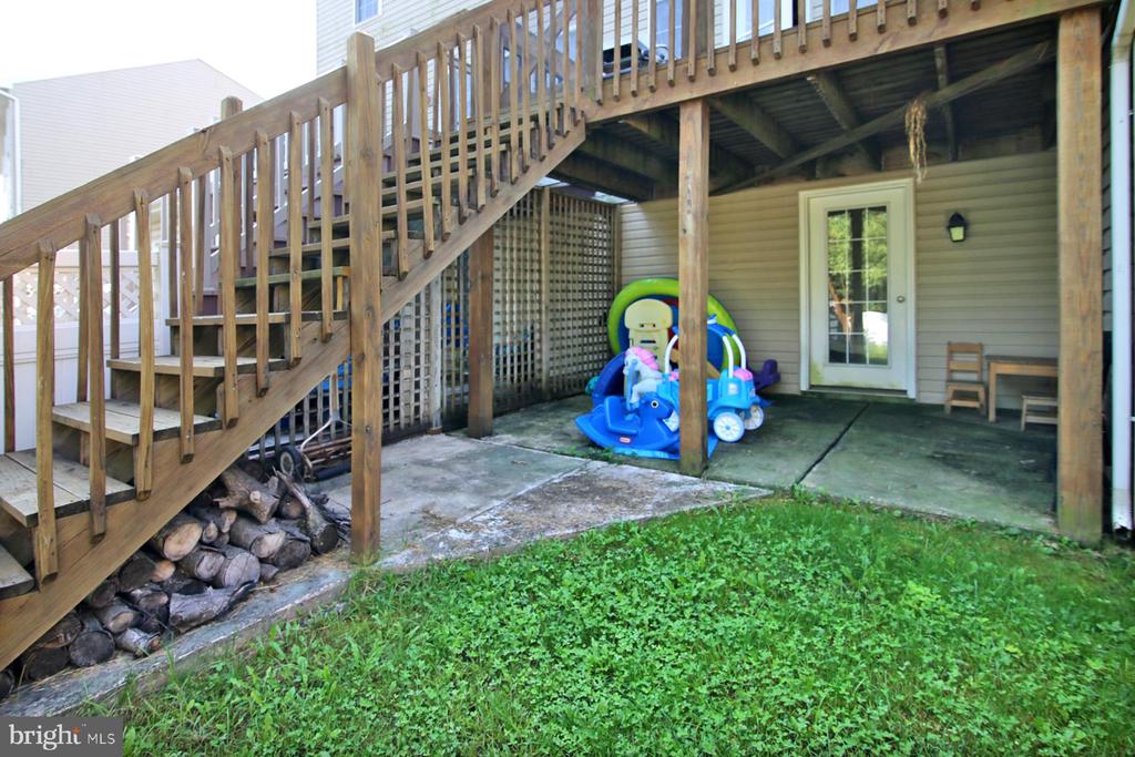123 Lighthouse Dr