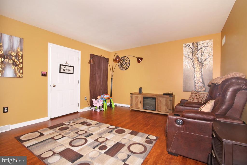 123 Lighthouse Dr
