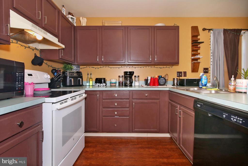 123 Lighthouse Dr