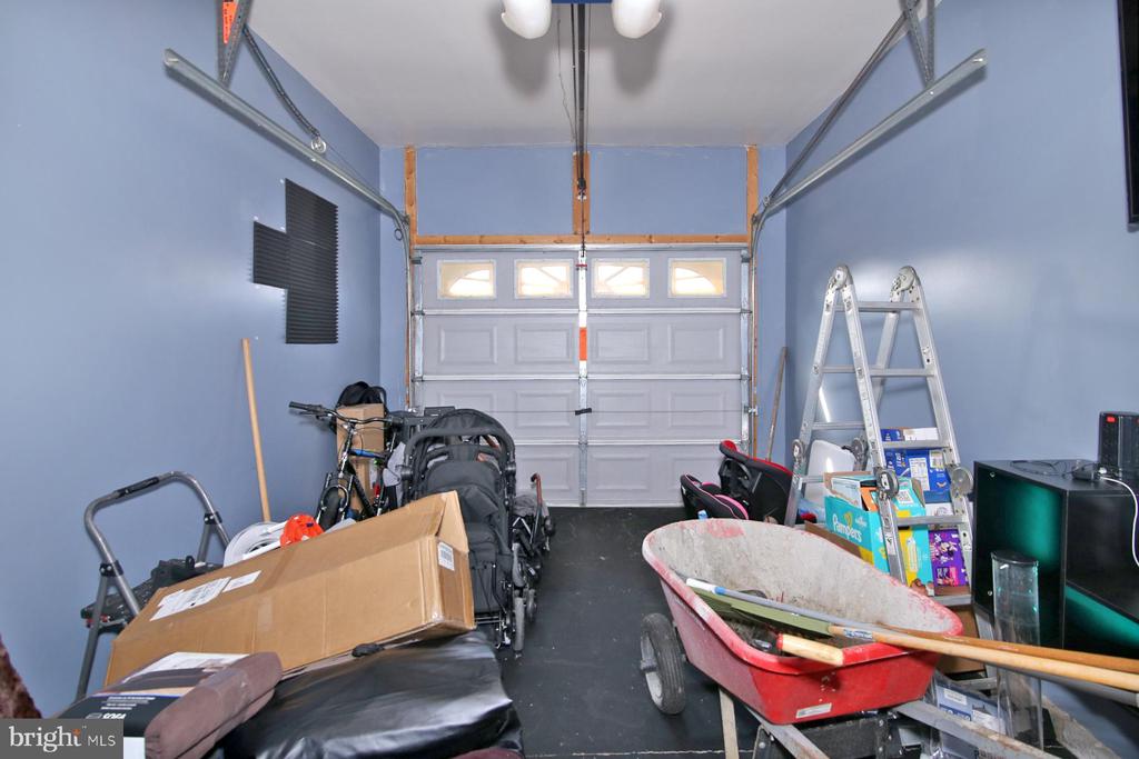 123 Lighthouse Dr