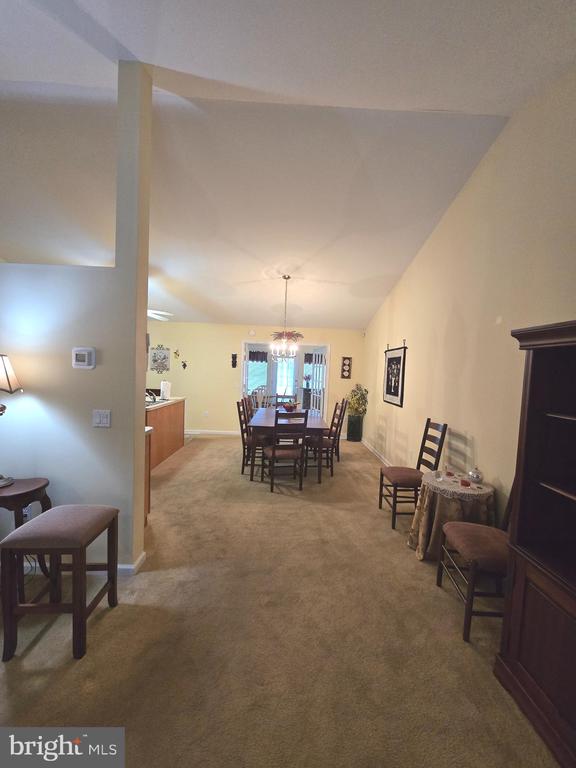 612 Raspberry Ln