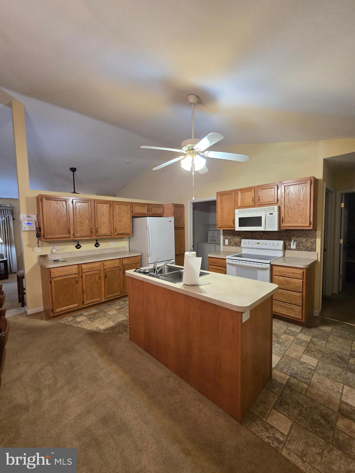 612 Raspberry Ln