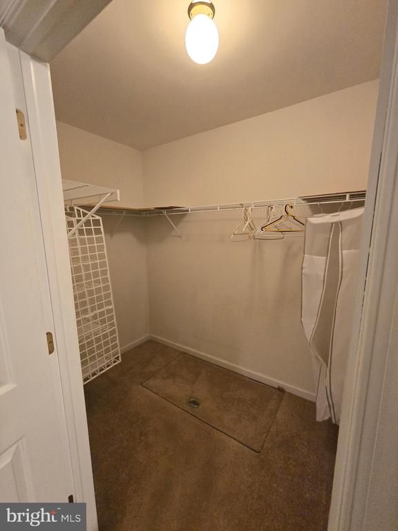612 Raspberry Ln