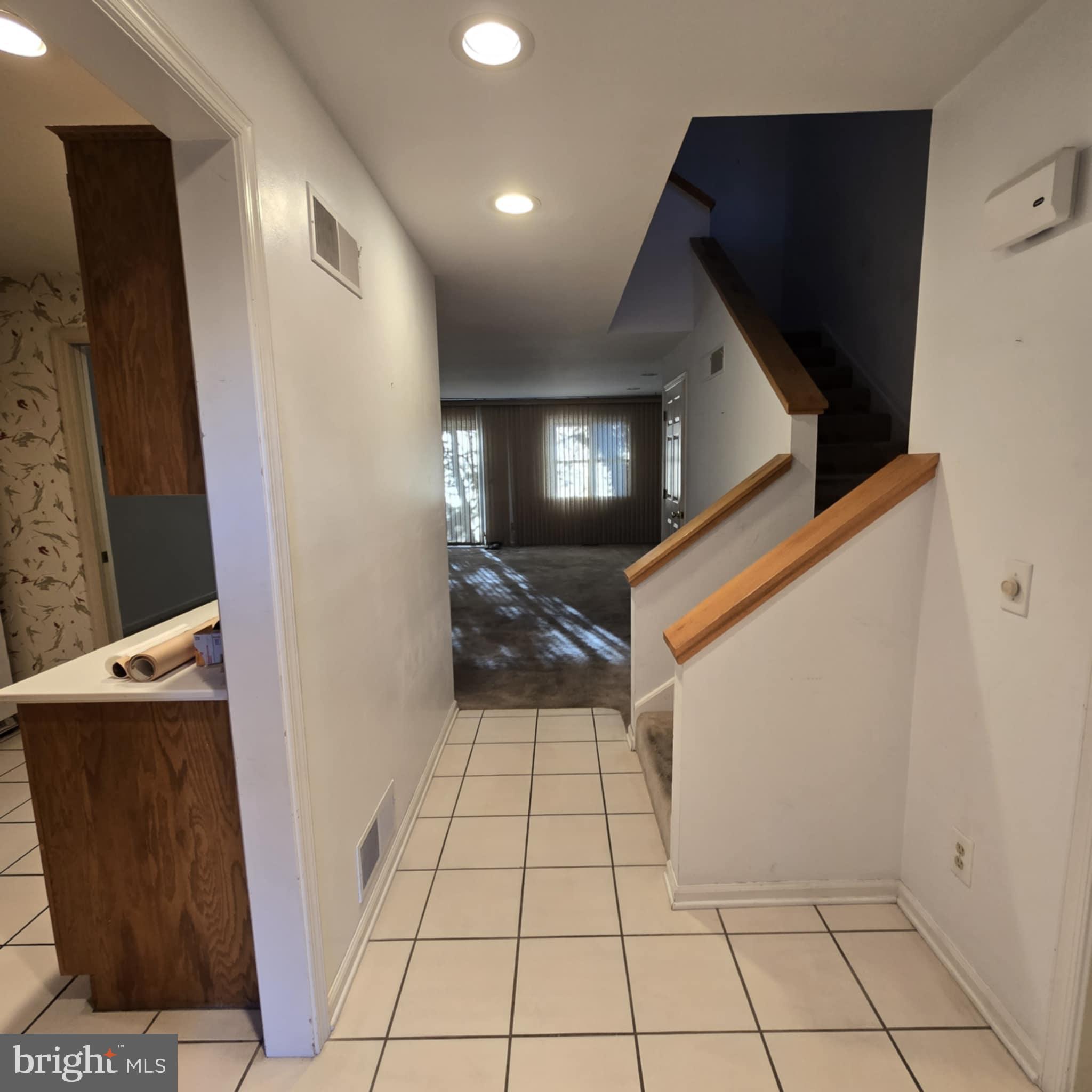 19 Woodland Est