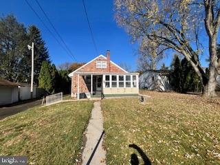 2130 Kline St