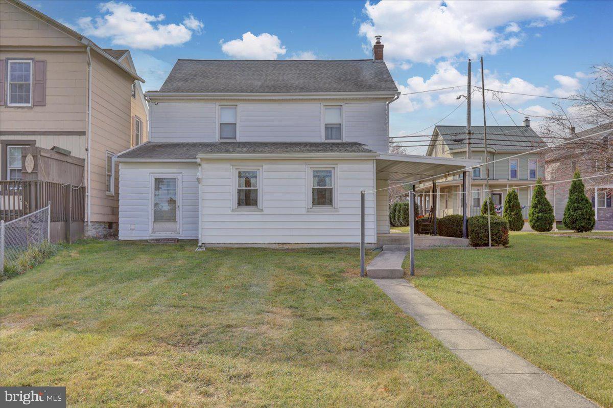 125 E Main St