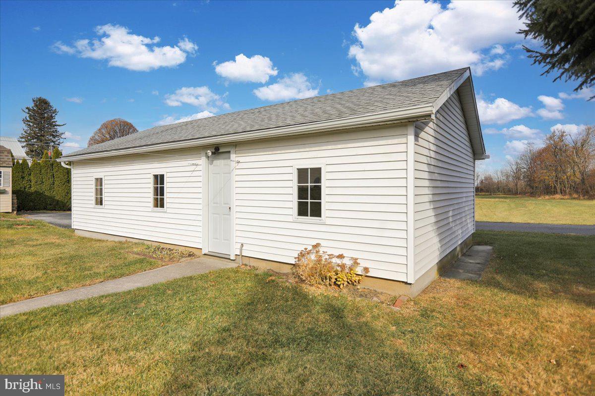 125 E Main St