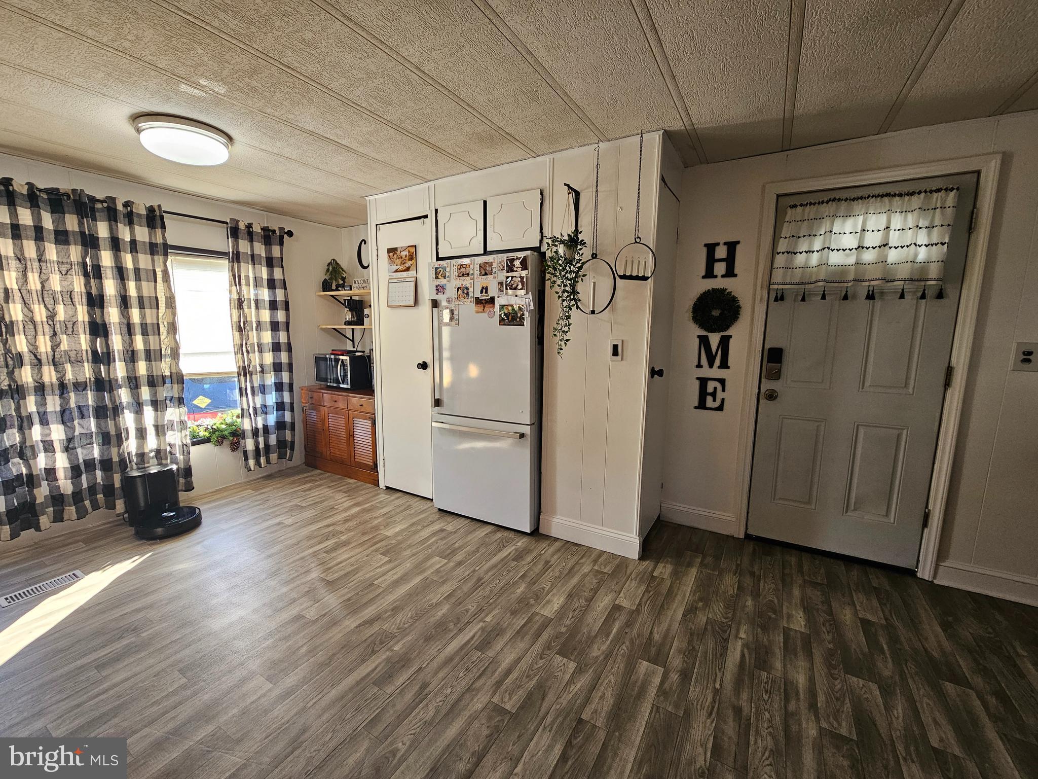 500 Houtztown Rd #7