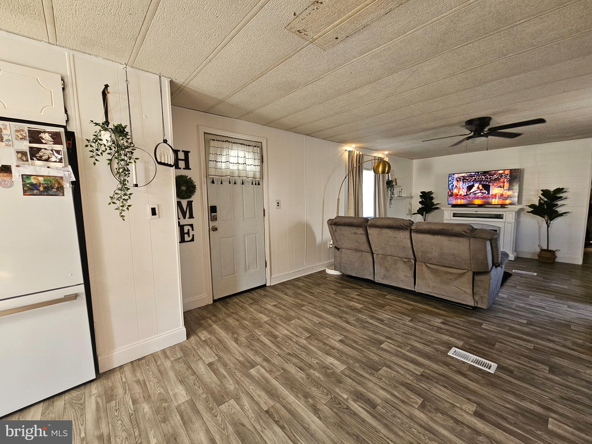 500 Houtztown Rd #7