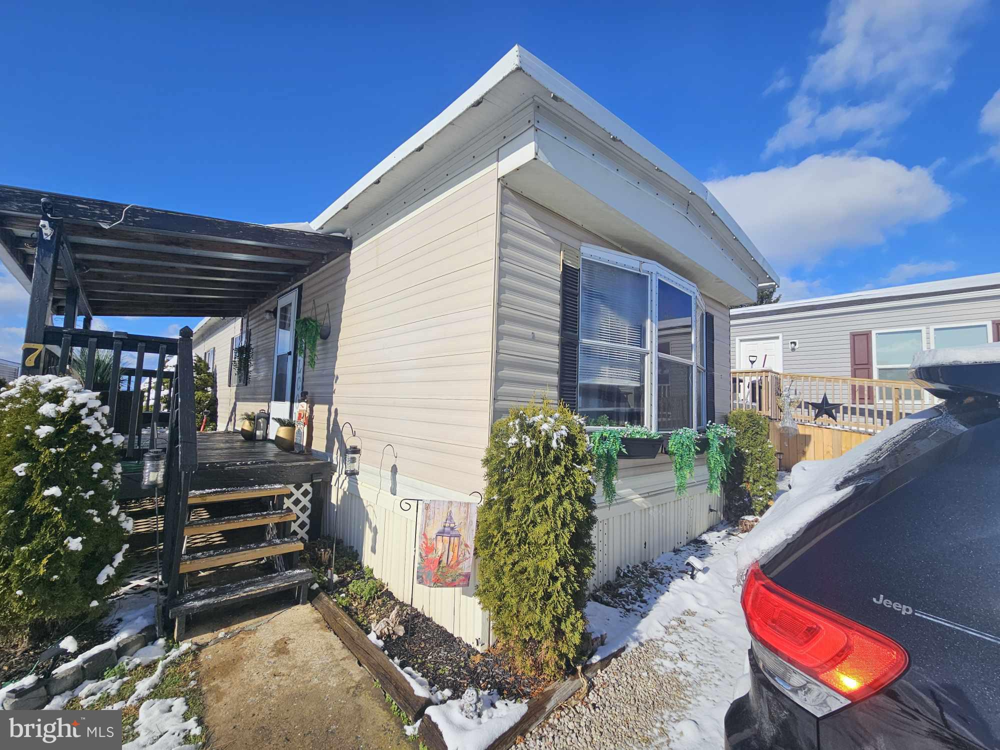 500 Houtztown Rd #7