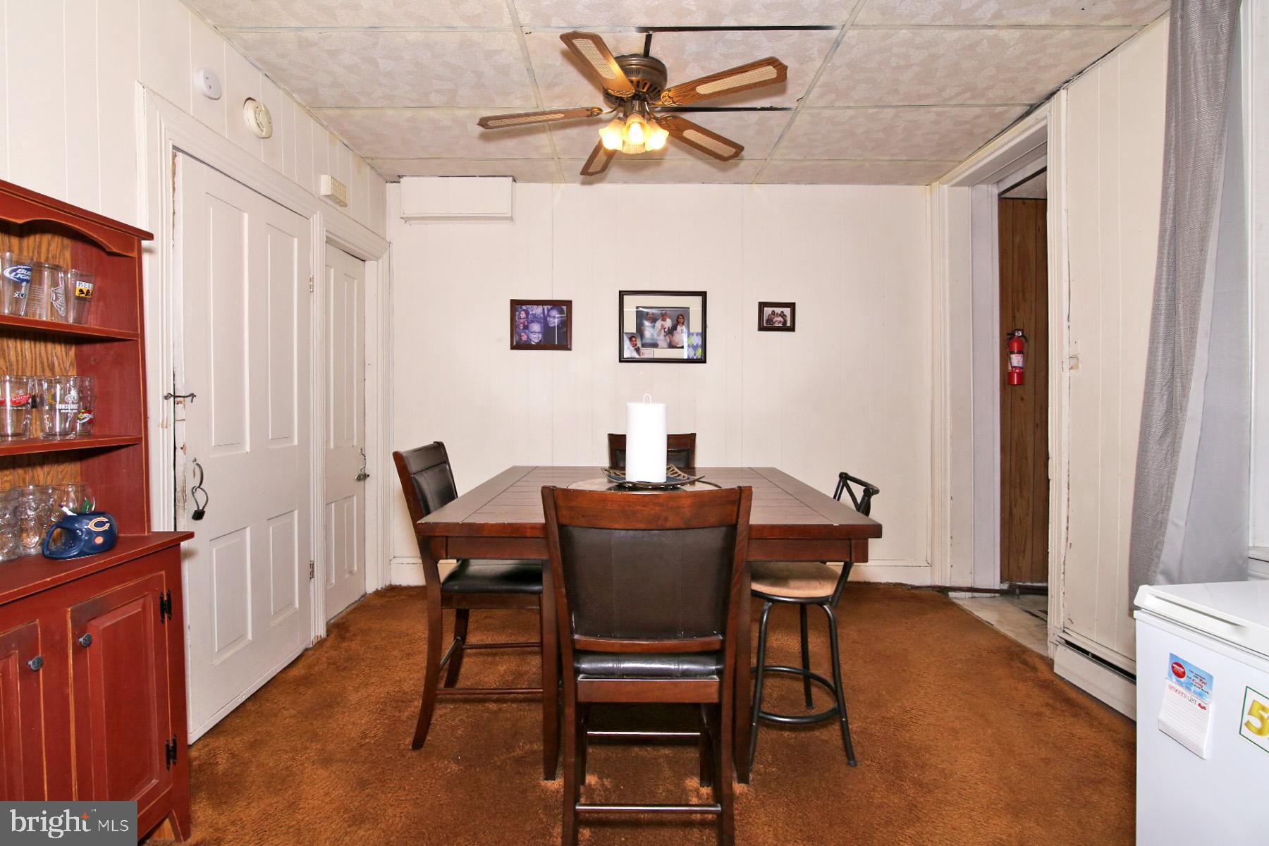 15 N 10th St