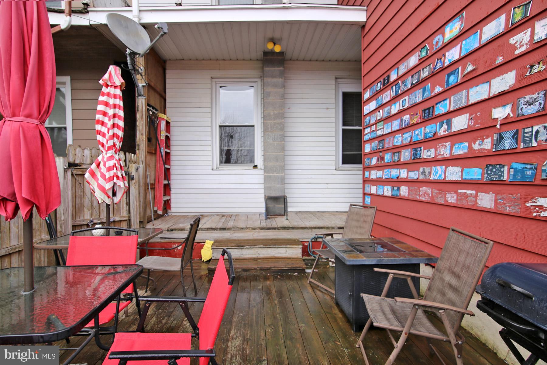 15 N 10th St