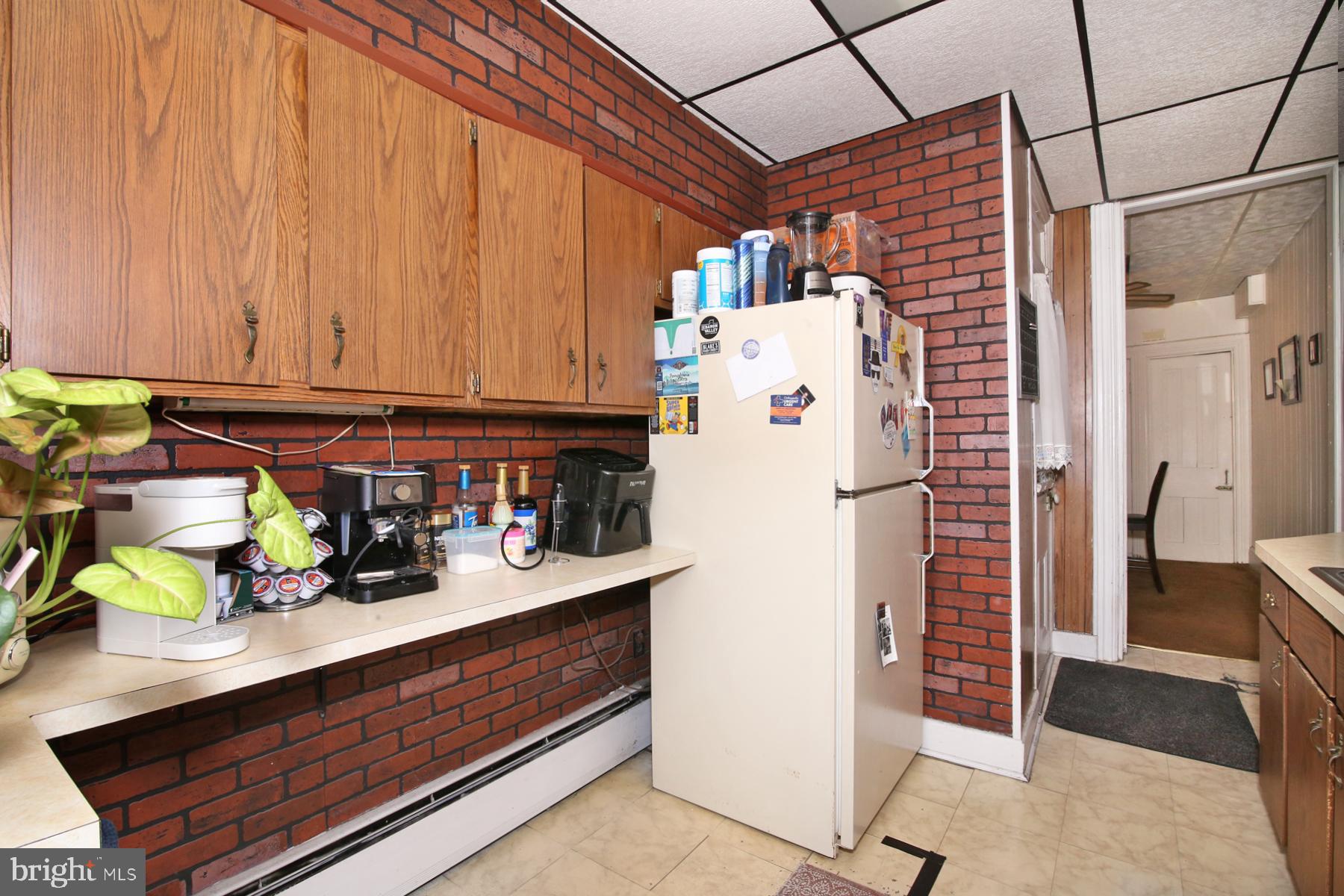 15 N 10th St
