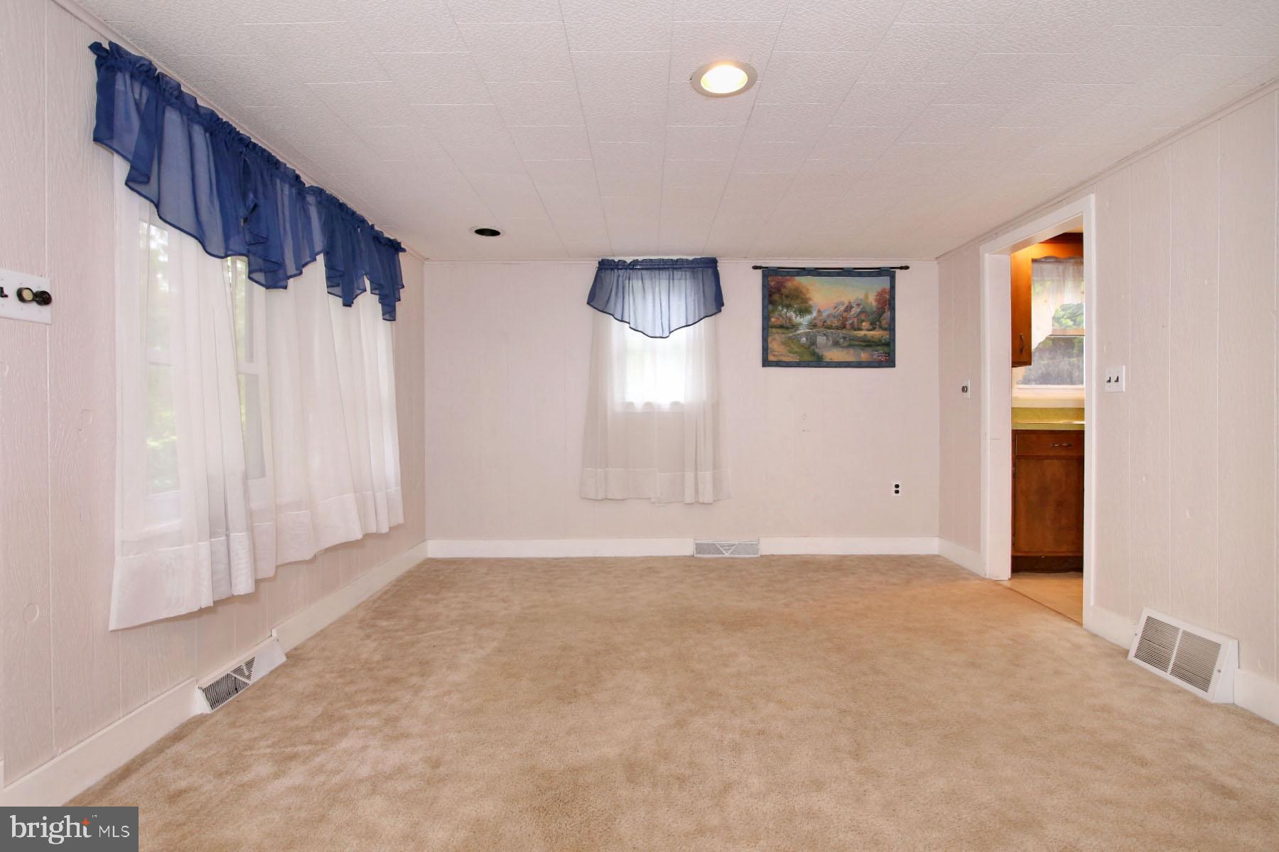 1061 Mine Rd