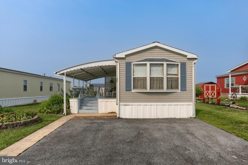 1300 E KERCHER AVE, LOT #27