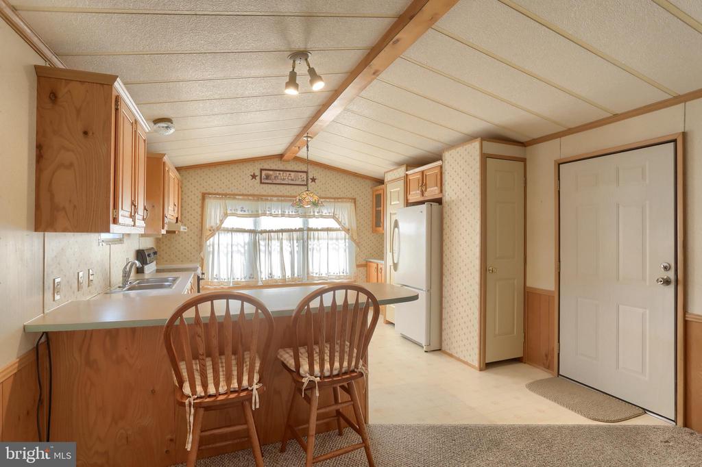 1300 E KERCHER AVE, LOT #27