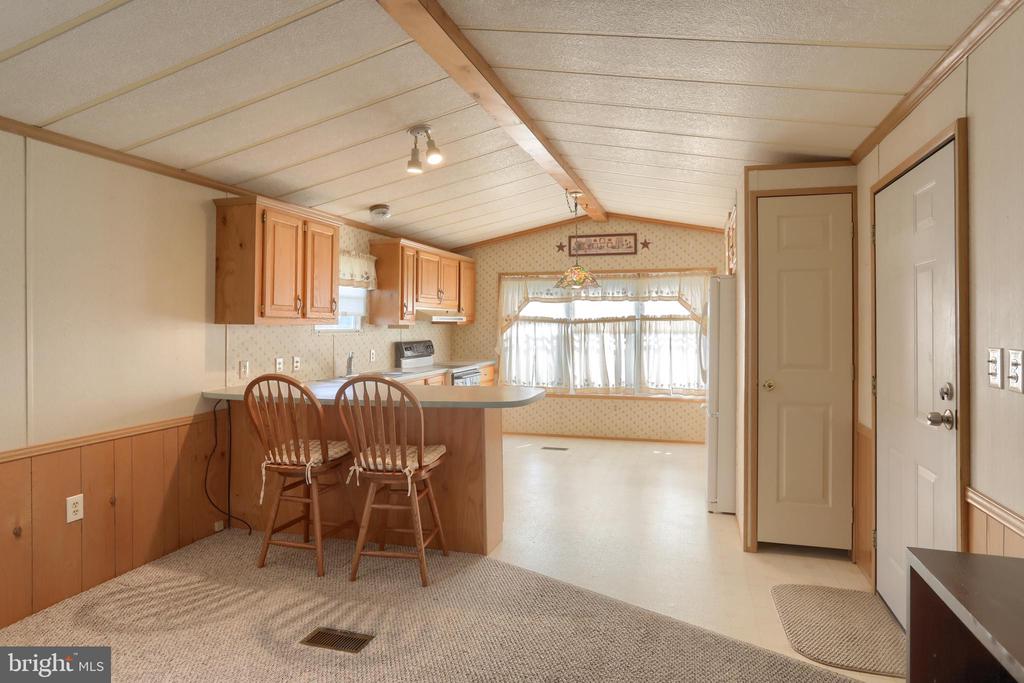1300 E KERCHER AVE, LOT #27