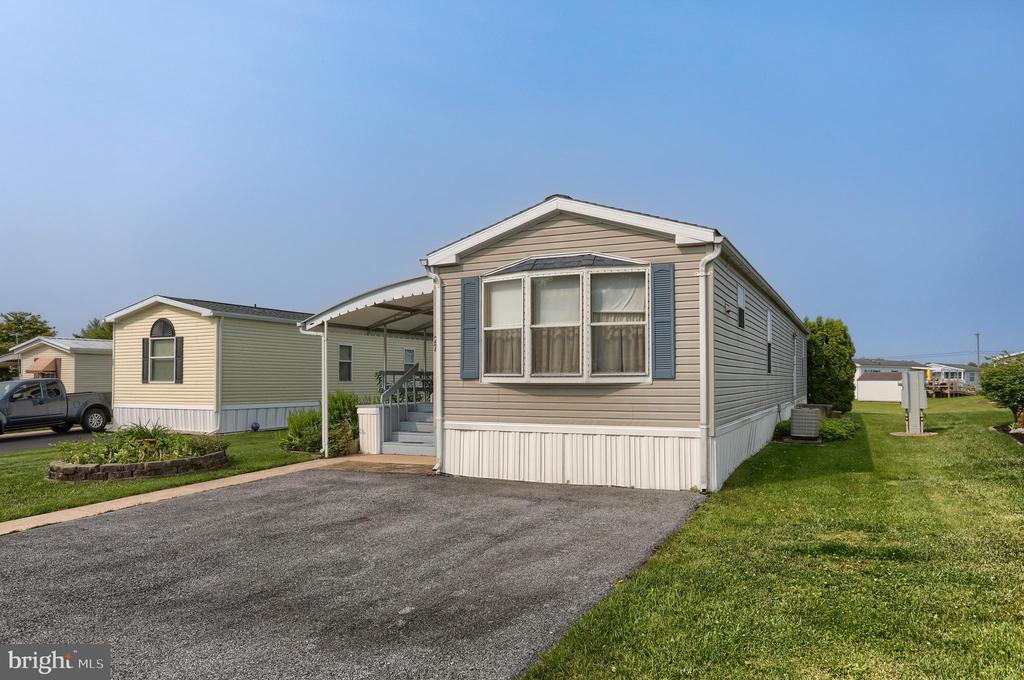 1300 E KERCHER AVE, LOT #27