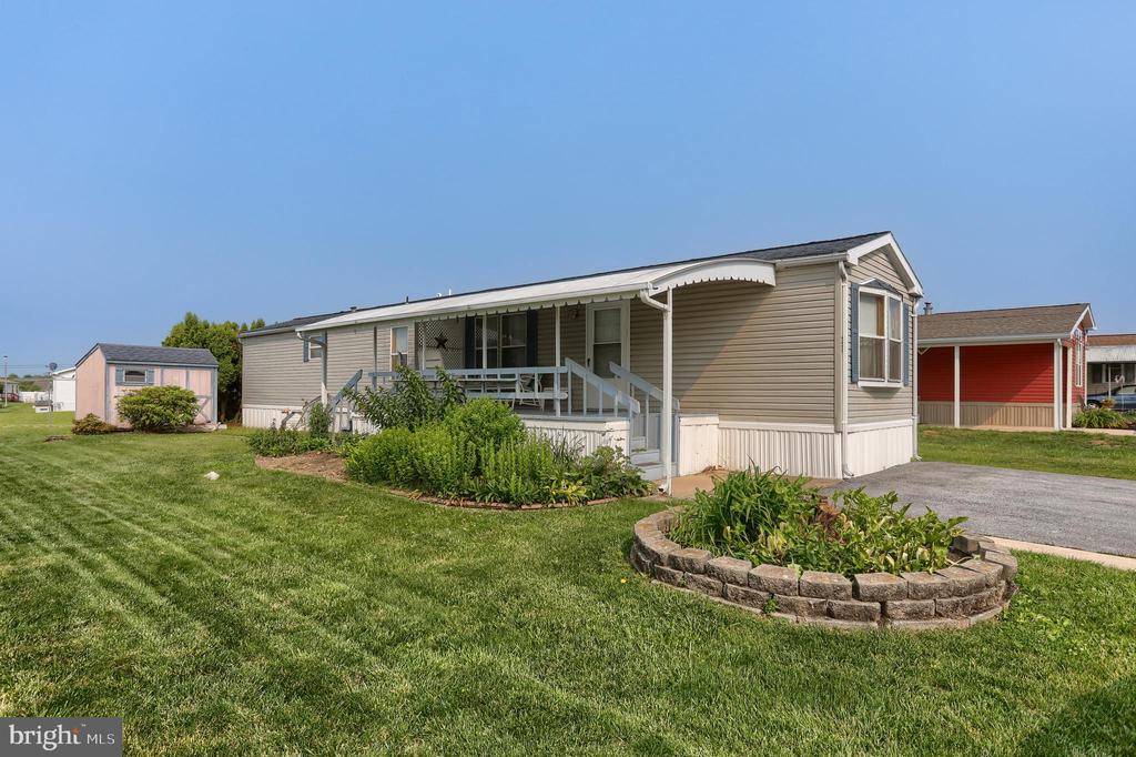 1300 E KERCHER AVE, LOT #27