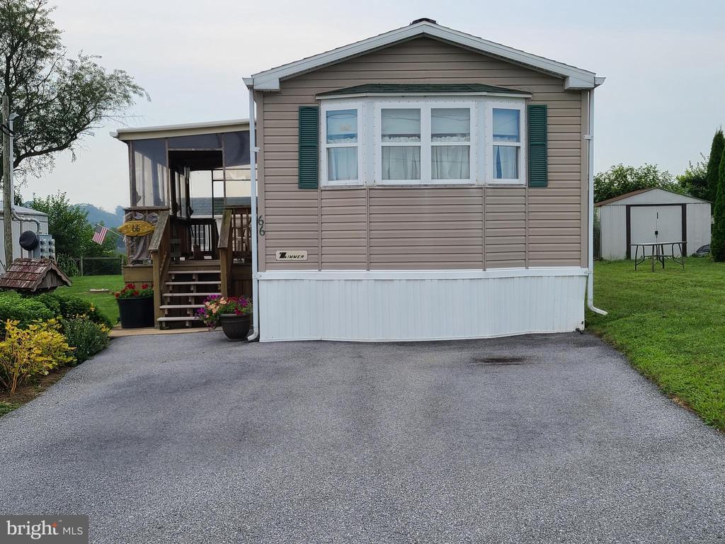 66 Sunrise Ct