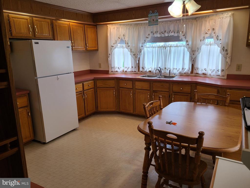 66 Sunrise Ct