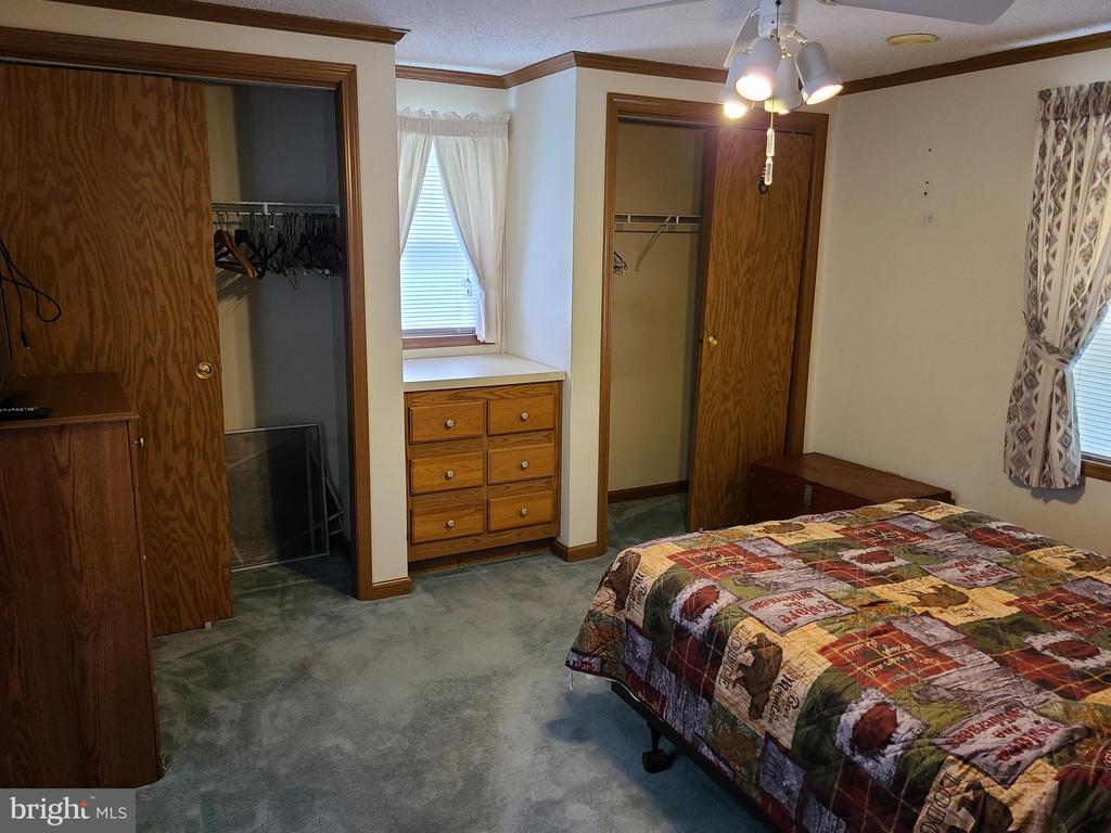 66 Sunrise Ct