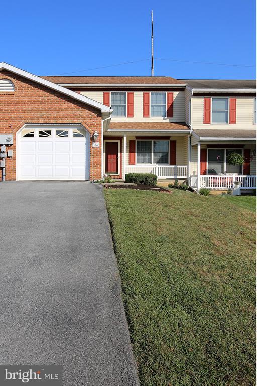 357 ACORN CIRCLE
