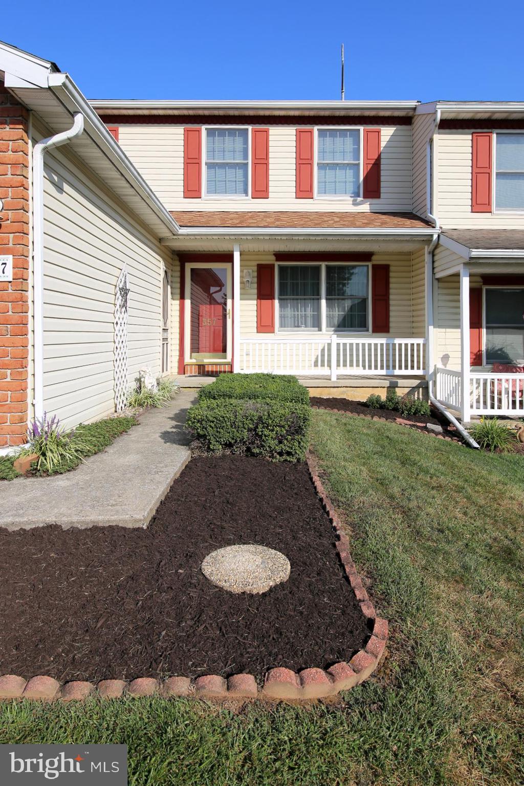 357 ACORN CIRCLE