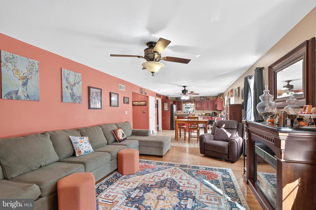 14 FIREFLY DRIVE