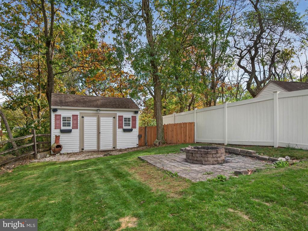 14 FIREFLY DRIVE
