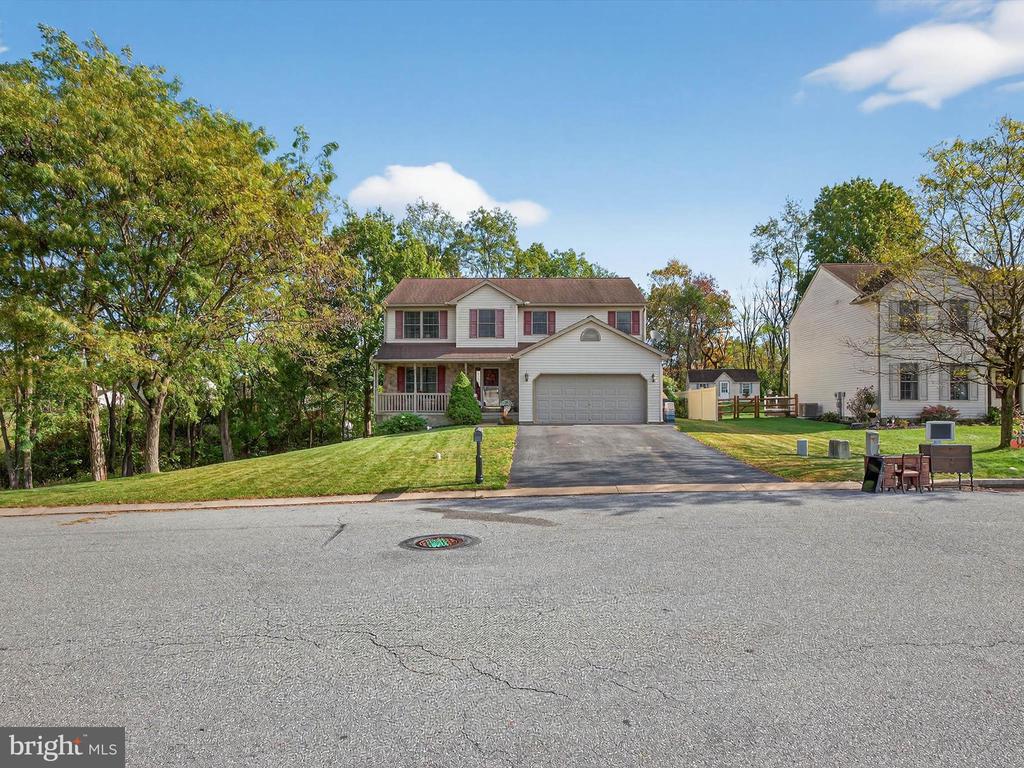 14 FIREFLY DRIVE