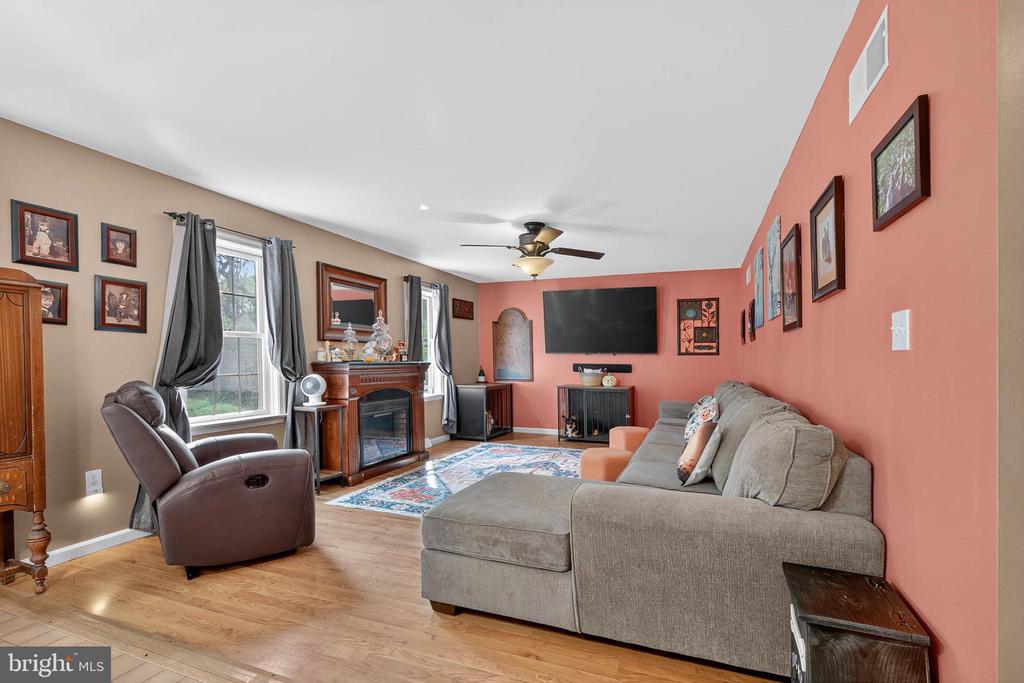 14 FIREFLY DRIVE