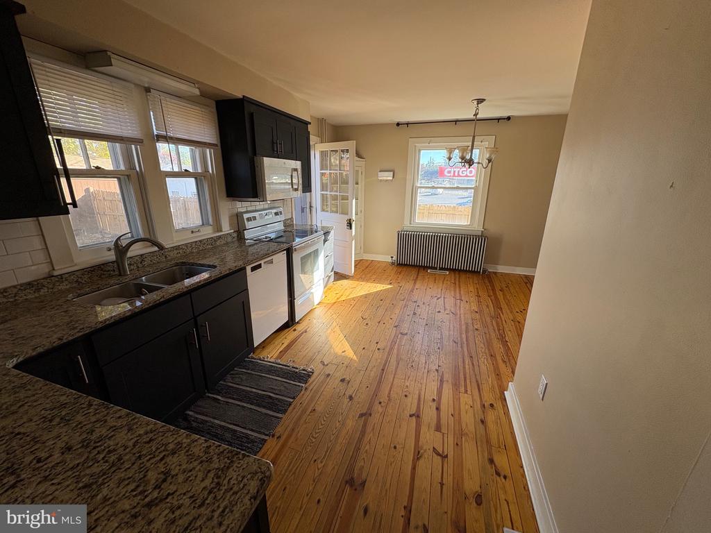 434 S 9TH STREET