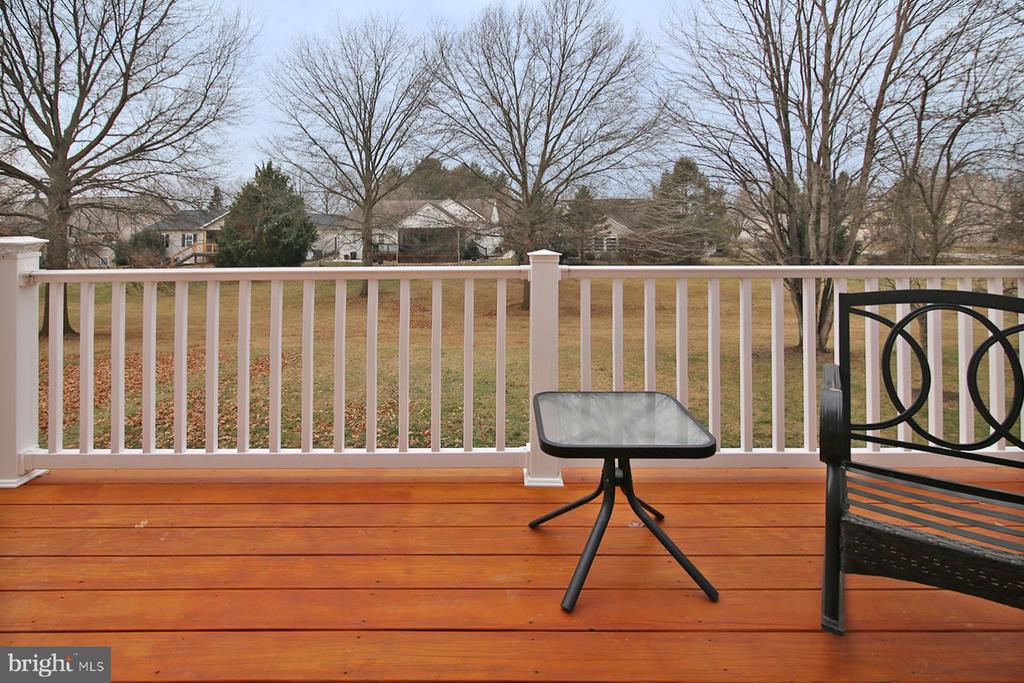 706 BROOKSIDE LANE