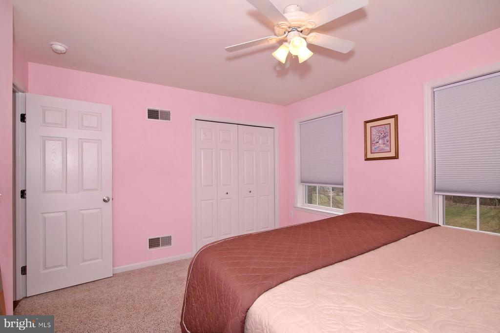 706 BROOKSIDE LANE