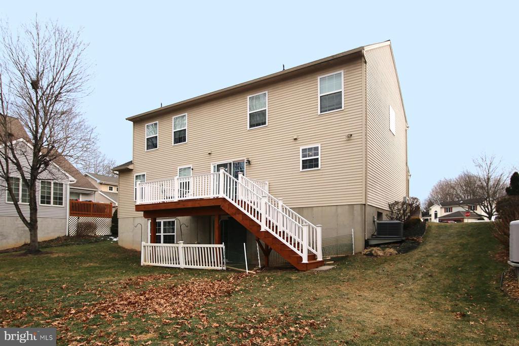 706 BROOKSIDE LANE