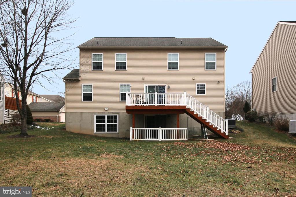706 BROOKSIDE LANE