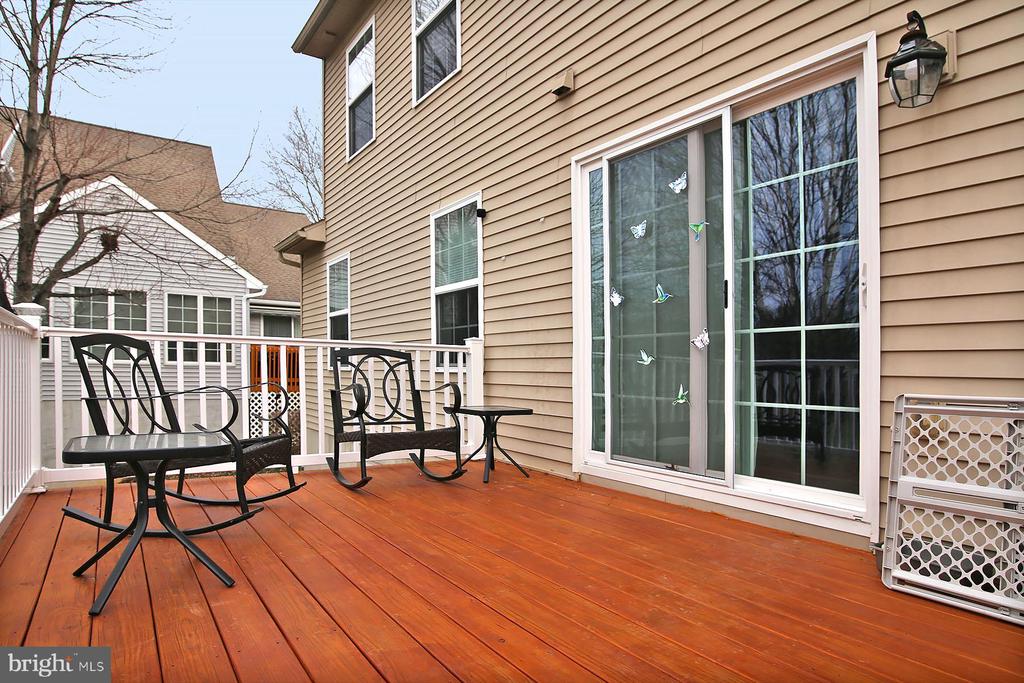 706 BROOKSIDE LANE